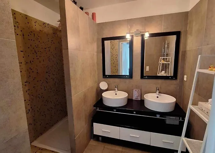 Bel Moderne Avec Piscine