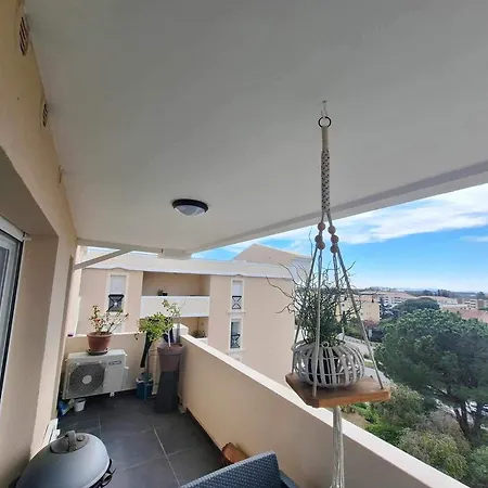 Bel Moderne Avec Piscine Apartmán